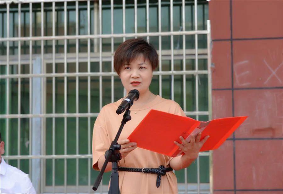 菠菜日志做有理想有担当的中学生天顶校区举行20192020