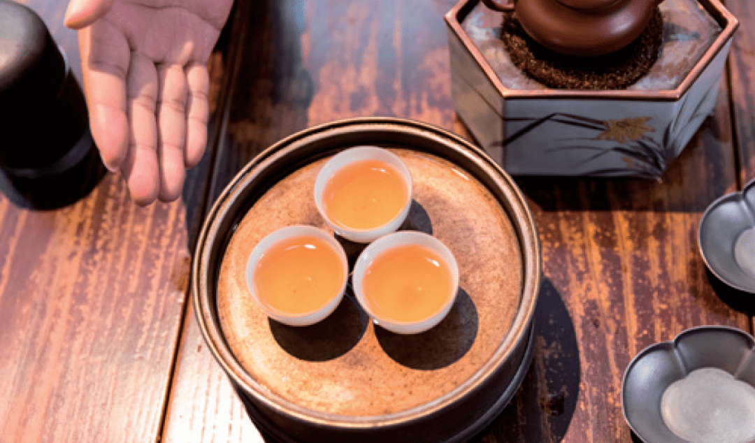 来到潮汕,必须喝一杯工夫茶!