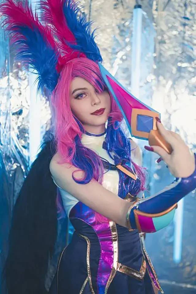 c9战队的女装大佬adc选手sneaky正式退役从tsm拉来新ad