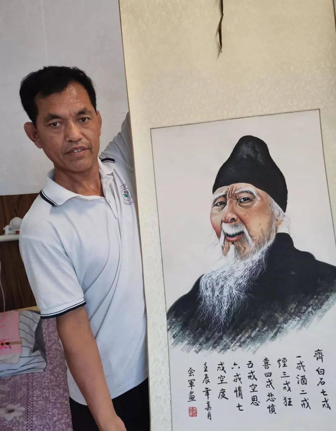 故城有一位聋哑画家,其作品8000元/平方尺!