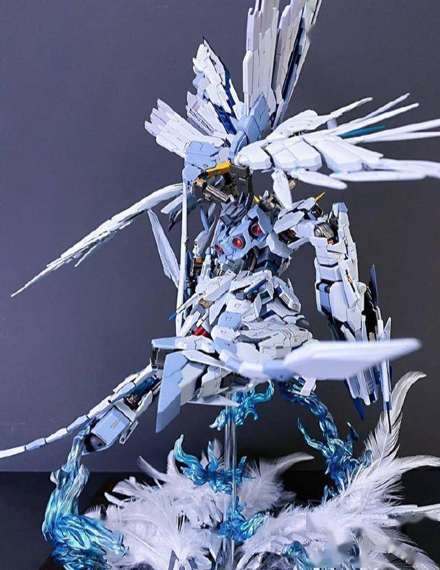长翅膀的独角兽高达飞翼独角兽高达模型改