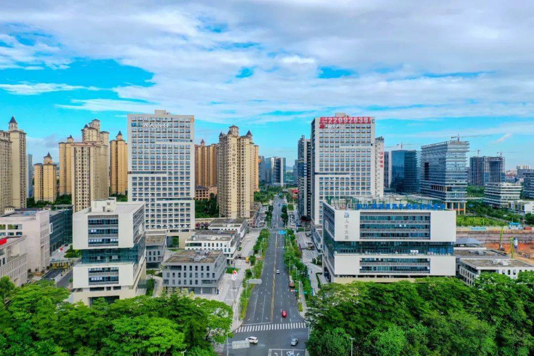 美爆了松山湖双彩虹刷屏