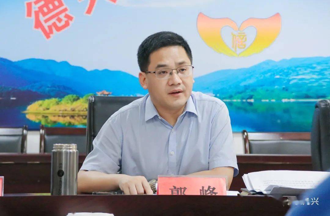 郭峰接访:依法依规办好民生实事