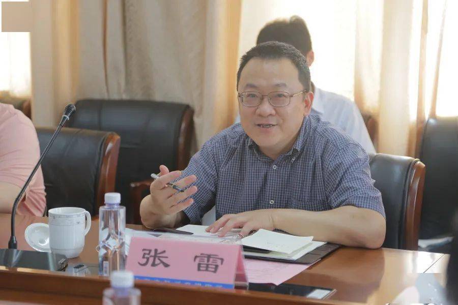 资讯| 虹口区副区长张雷莅临我校指导高考备考工作