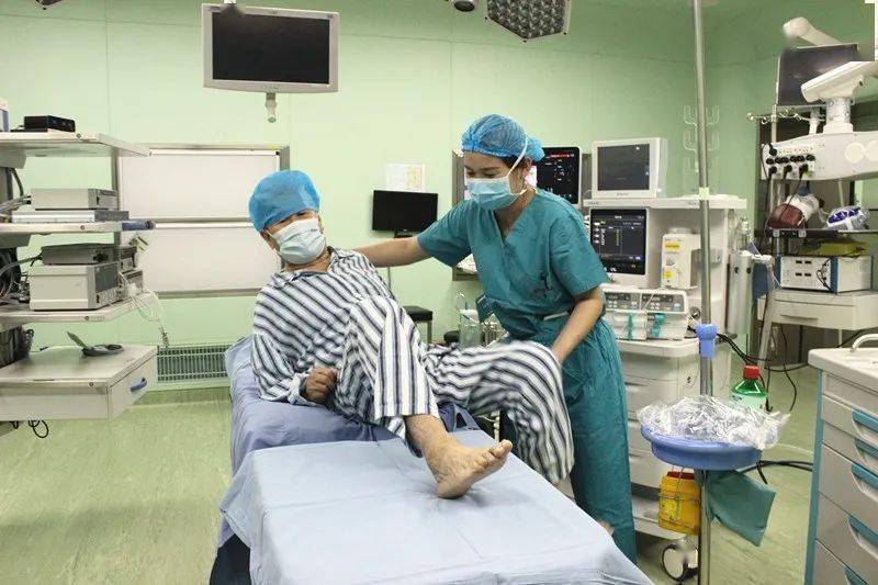 探访手术室三巡回护士手术室里的大管家