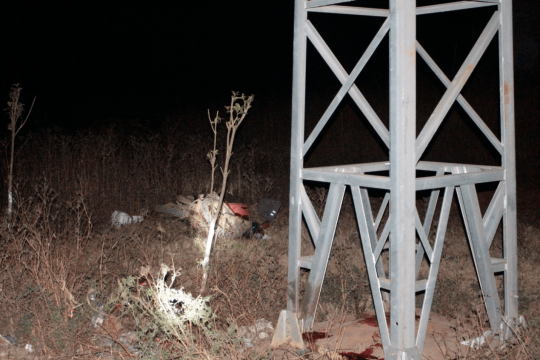 由罗平阿岗镇红梁子向罗平县阿岗镇阿市里村向罗平县马街真扯土村行驶