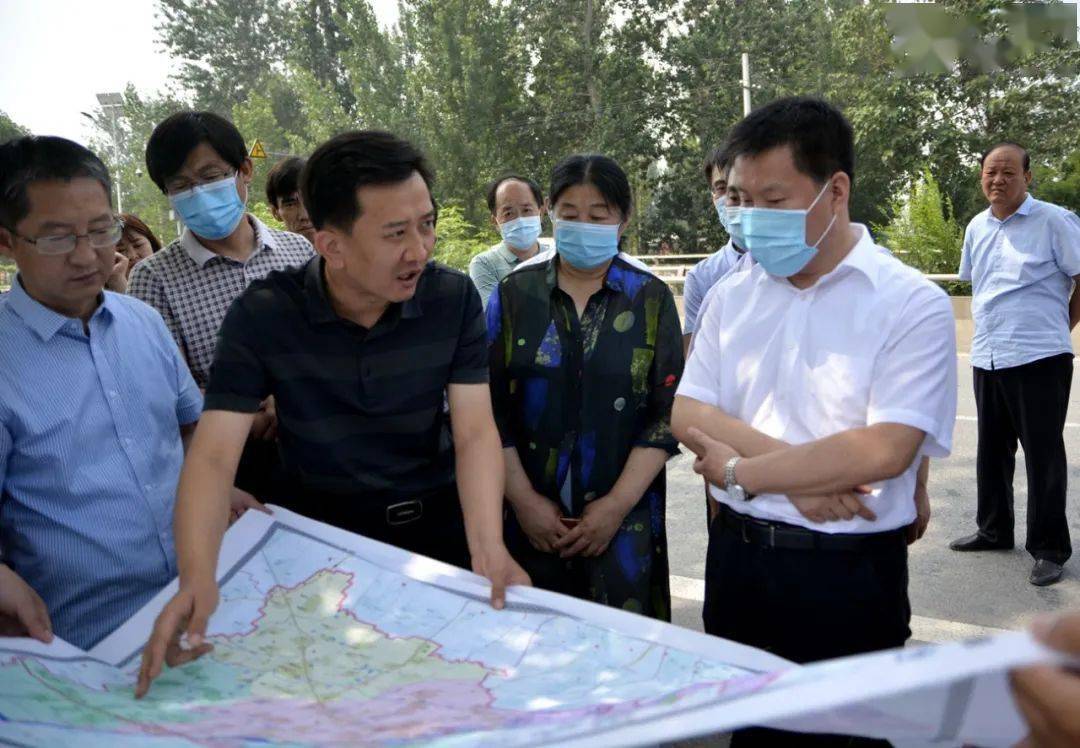 今天市委常委宣传部部长丁伟来到邯山区