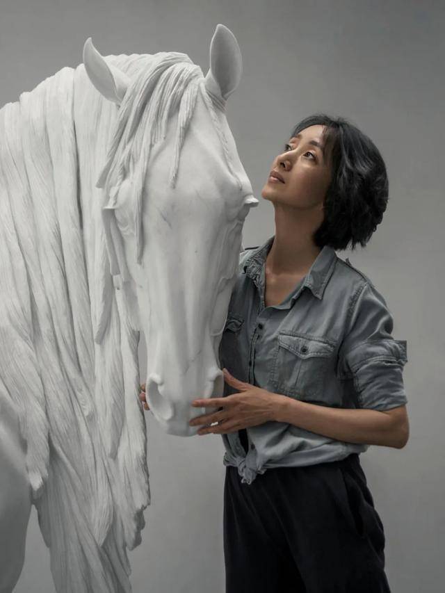 离开26年雕塑事业的她,打破你对艺术家生活的幻想
