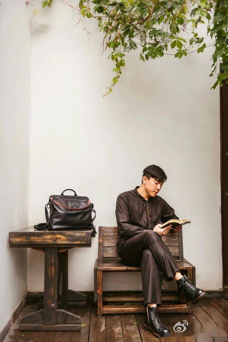 实力派演员鲁霖签约读白影视,开启璀璨星途