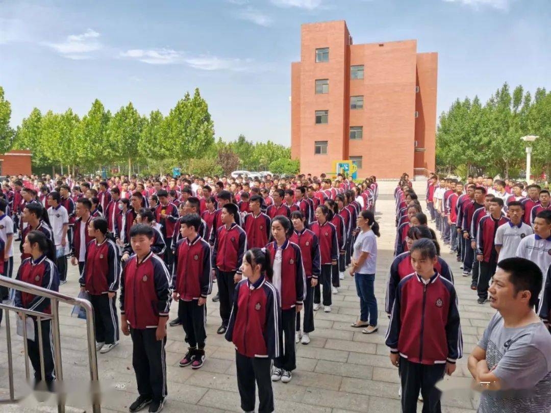 垦利区第二实验中学开展中考考前心理辅导讲座