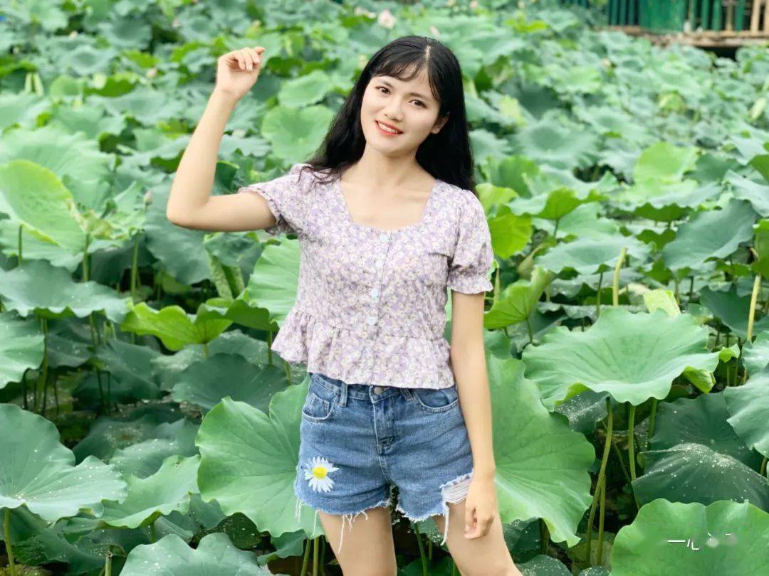 风采90后小女生绽放异彩感谢一心堂成长平台