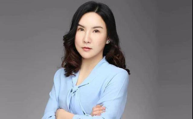 前阿里聚划算新品牌孵化负责人白蓓围绕新品牌的冷启动,直播,私域的