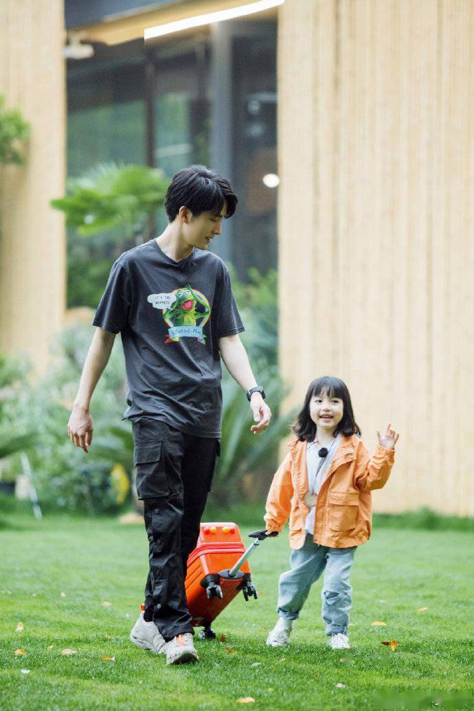 张新成《奇妙小森林》最新剧照释出 橙子哥哥上线融化少女心