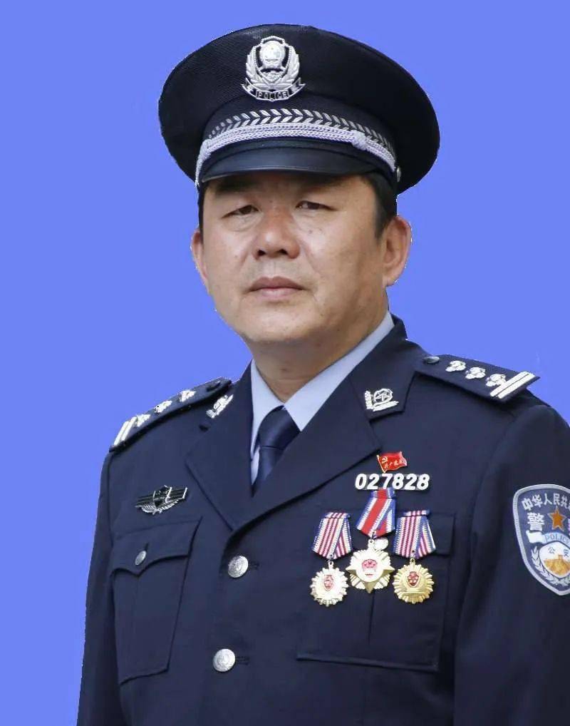 快来投票!古楼警长李正平正在参加感动2020二季度网络感动人物评选