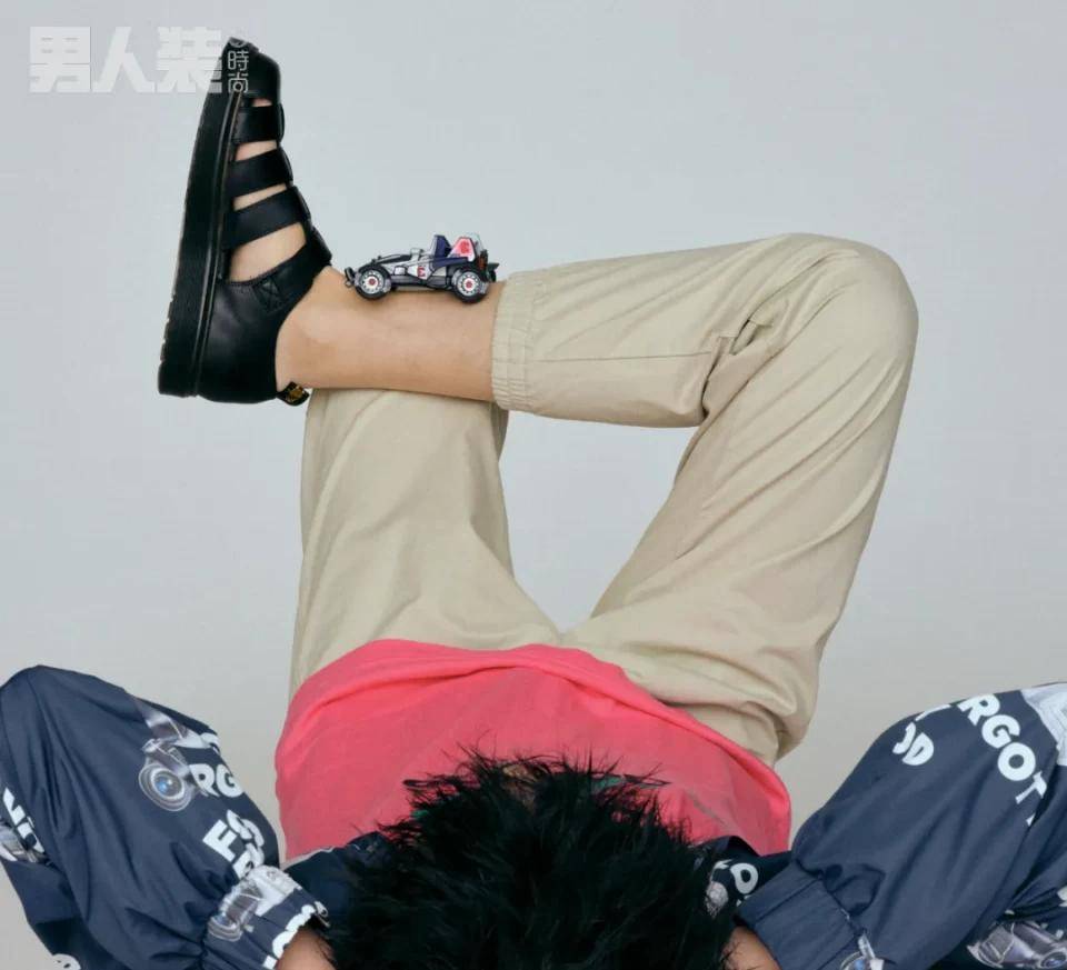 中国BOY:在沙雕游戏中度过一天_Boy