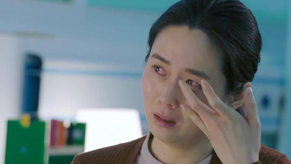 儿科医生心心妈讲述家里情况申赫听着内心难过主动留下陪伴