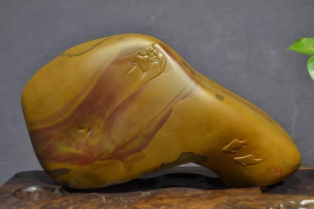 杂谈丨说说以"空"为载体的黄蜡石雕刻