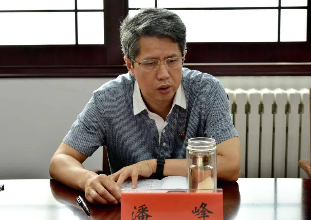 李迎胜指出,办公室作为县委的参谋助手,岗位特殊,使命