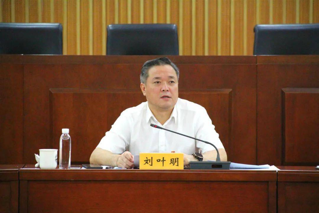 镇领导刘叶明,郁文明,周金林,冯印,顾国培,王华