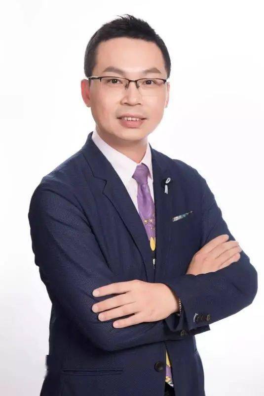 观音山东粉请准备东哥带着法务讲堂回来了