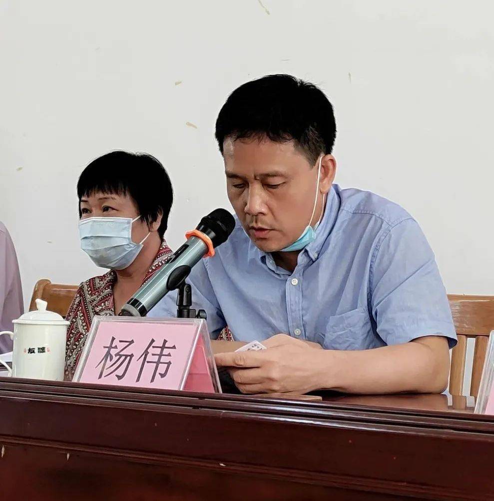 三名抗疫英雄走进中垌榕城中学英雄光耀万丈