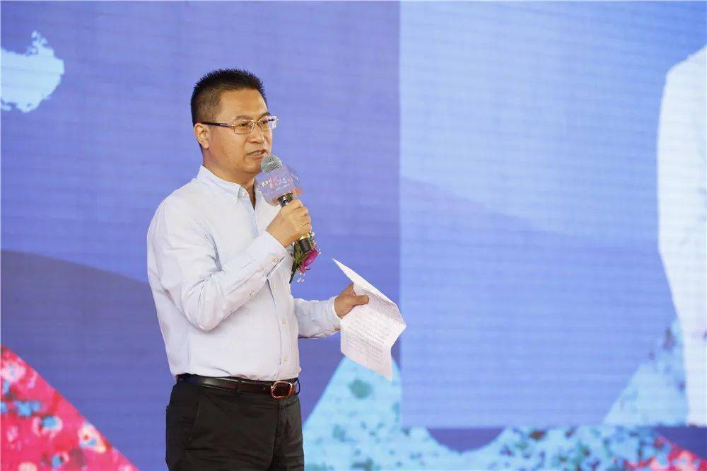 中建集团市场与项目管理部总经理汤才坤表示:"中建联合泰康要将燕园