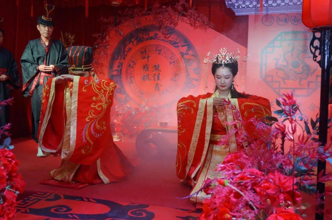 传统文化的回归汉代周制婚礼再现大冶市叶家坝