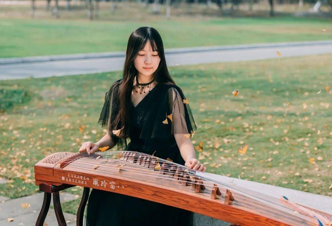 乘风破浪的成电姑娘_陈思佳