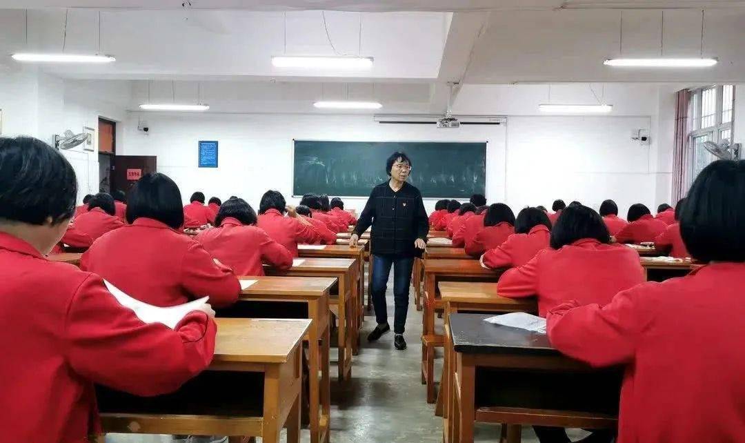 她讓1600多名雲南貧困女孩走出大山建立全國第一所全免費女子高中