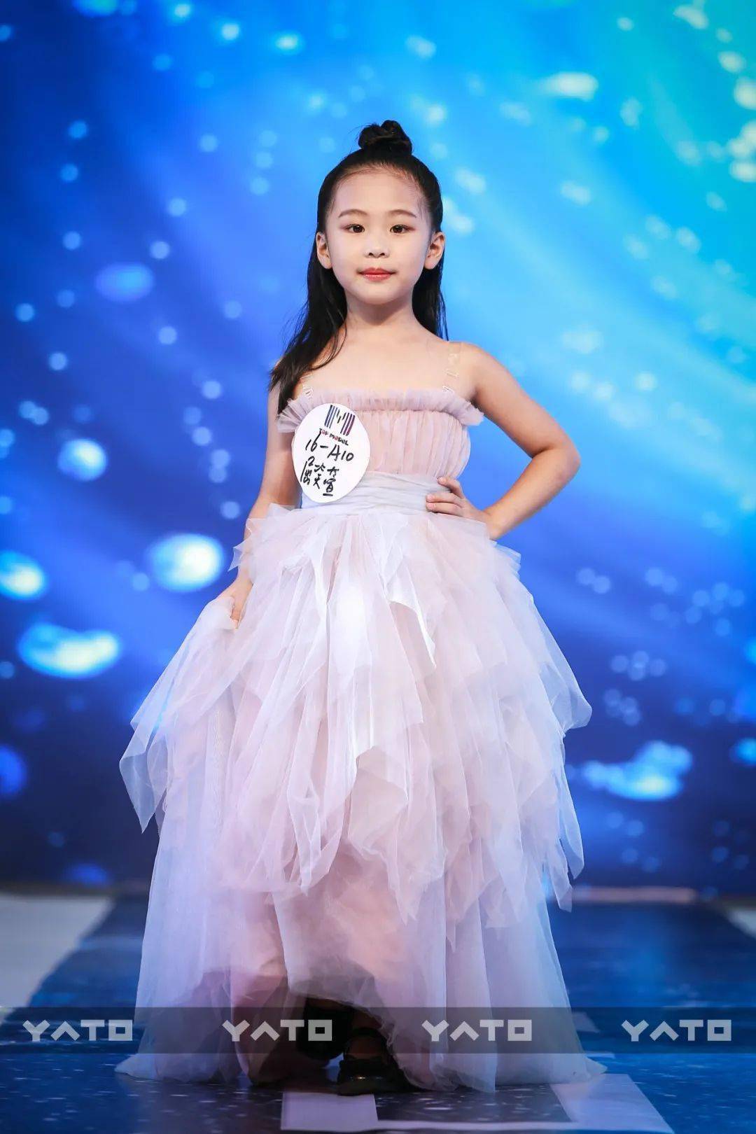 百位童模汇聚顶尖首轮复赛华美演绎不容错过内附晋级名单