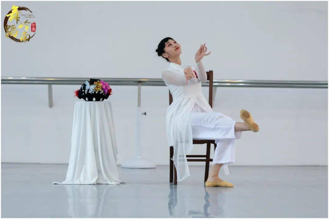 演员:5号孙然 38号王闵瑞舞种:舞剧片段剧目 "民间舞组"1《出走》演员