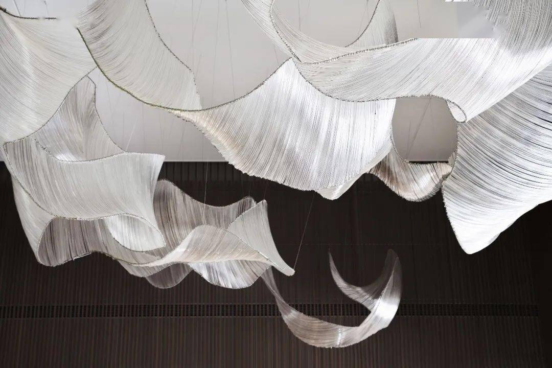 秉承东方美学设计的艺术带来亦幻亦真的感官体验