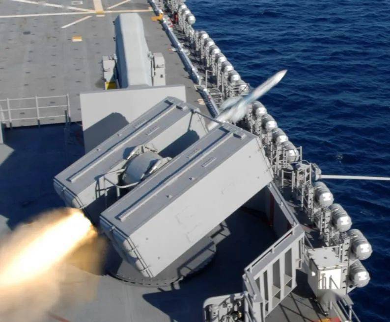 精选好图黄蜂级两栖攻击舰