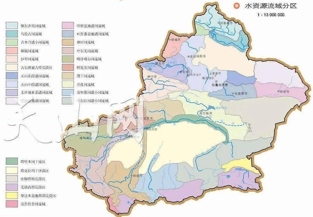 新疆三大河流图片
