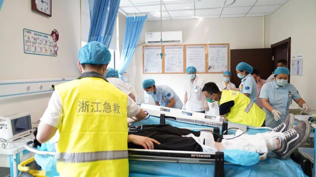 扣人心弦湖州市120急救中心德清分中心举行实战演练