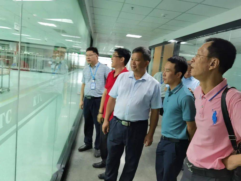 7月4日,刘勇主任率领县领导曹国俊,叶雪平及县商务局赴惠州,清远开展