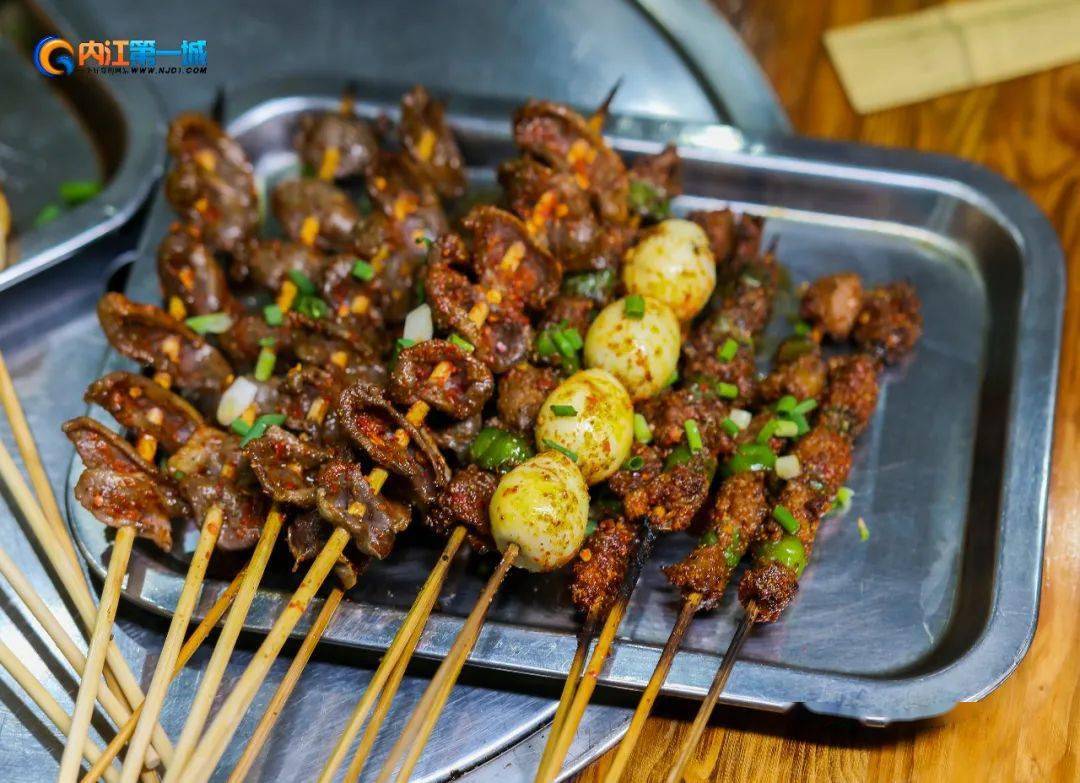 内江这家藏在经开区的烧烤店,为夏天注入灵魂,出彩的可不只是烧烤!
