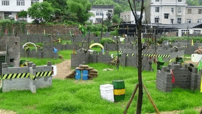 巅峰对战 热血相约 |和华·融泰城真人cs活动精彩来袭