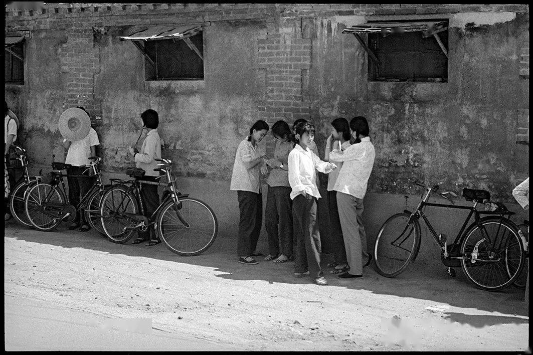 40年前罕见高考老照片记录80年代乘风破浪的少年