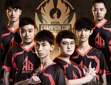 ag战队深受困扰黄牛贩卖ag队员个人信息粉丝堵门合照