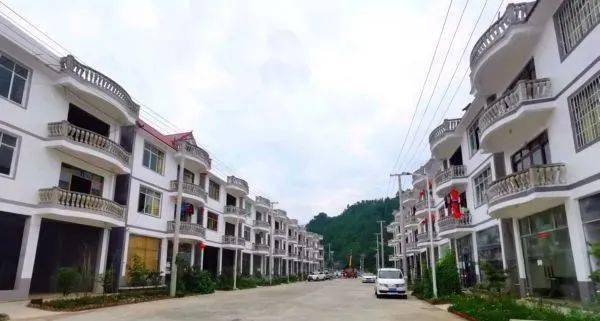 为了这片土地不再贫瘠记沿河自治县夹石镇踩经村脱贫攻坚队