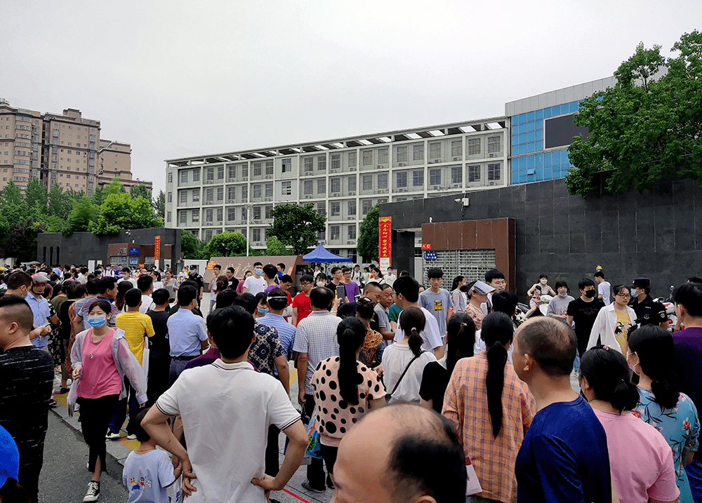 直击桐城高考现场这些场景你是否经历过