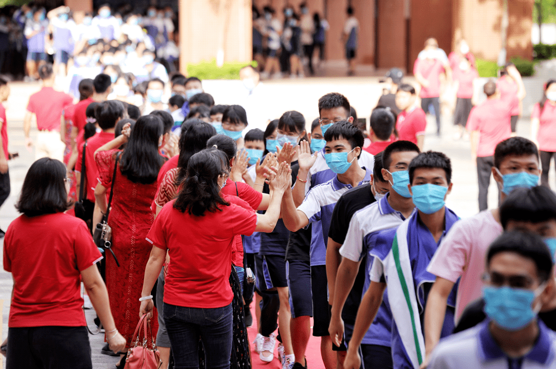 今年增城高考现场"精彩一刻"!