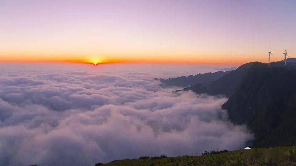 【盘州旅游】2020毕业旅行季,贵州乌蒙大草原优惠大放价〔十方云舍