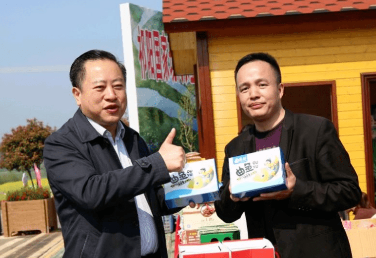 祁阳县委书记周新辉为曲渔坊曲米鱼代言祁阳县委副书记王小丽为祁阳曲