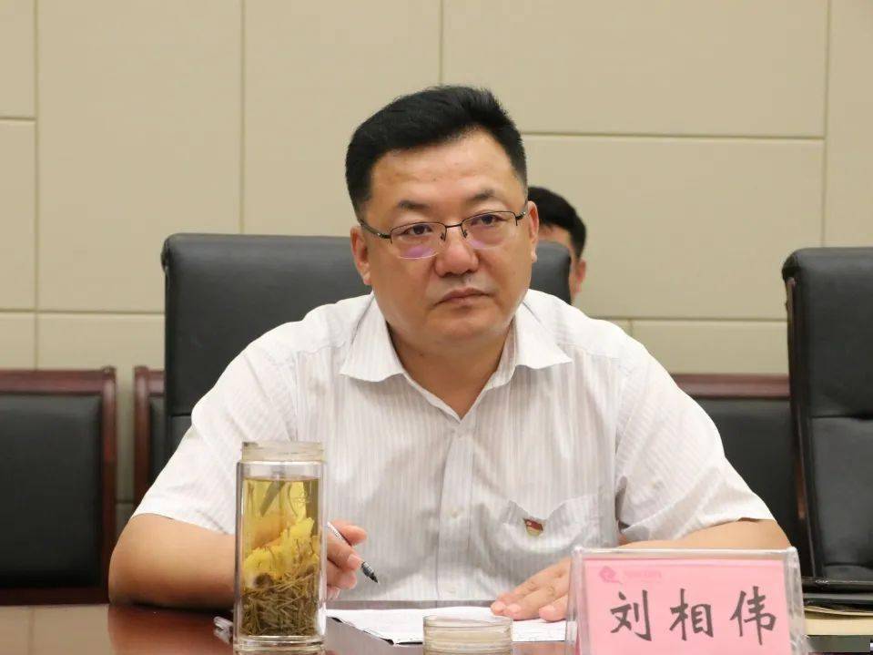 市人大常委会视察全市产业突破暨重大项目建设工作情况_赵燕军