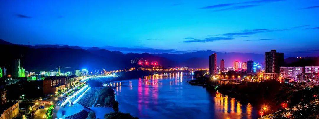 美丽的石泉县城夜景