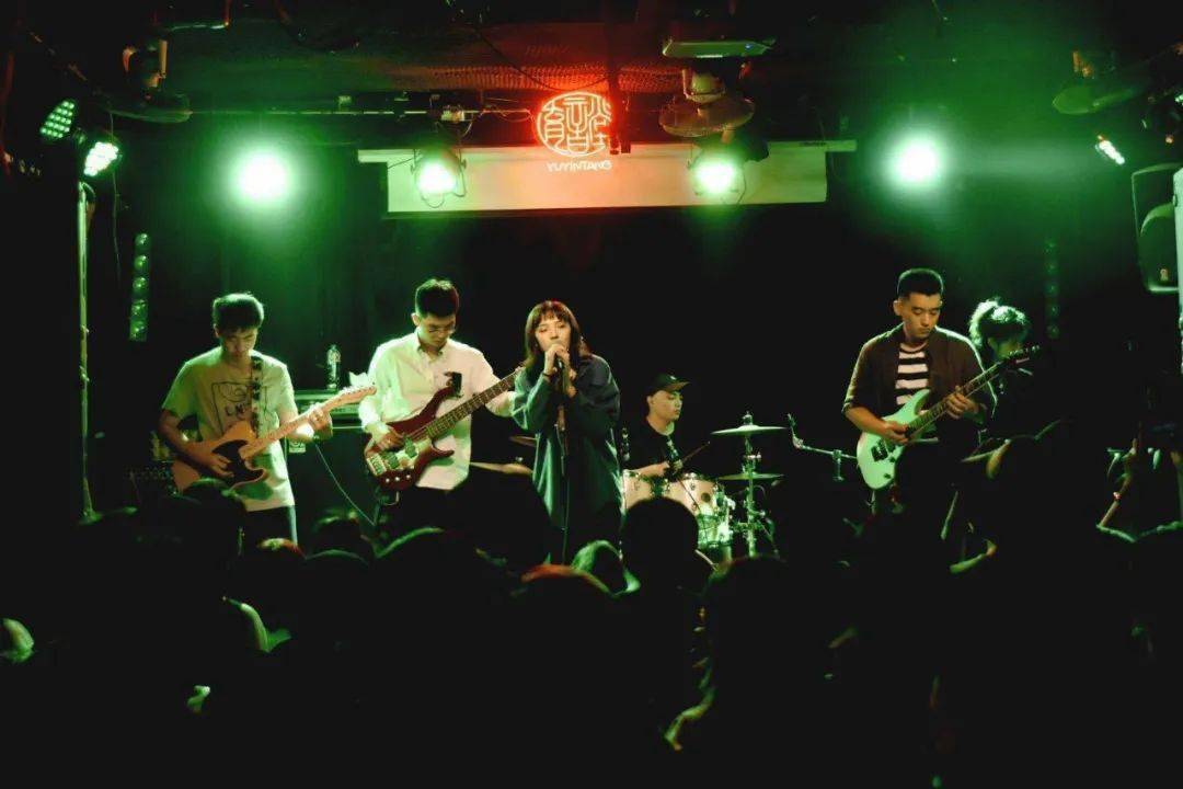 maolivehouse上海拍了拍你