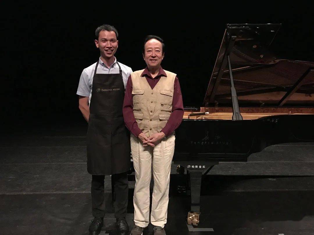 著名钢琴家,教育家,上海音乐学院教授:李民铎国际著名钢琴家,指挥家