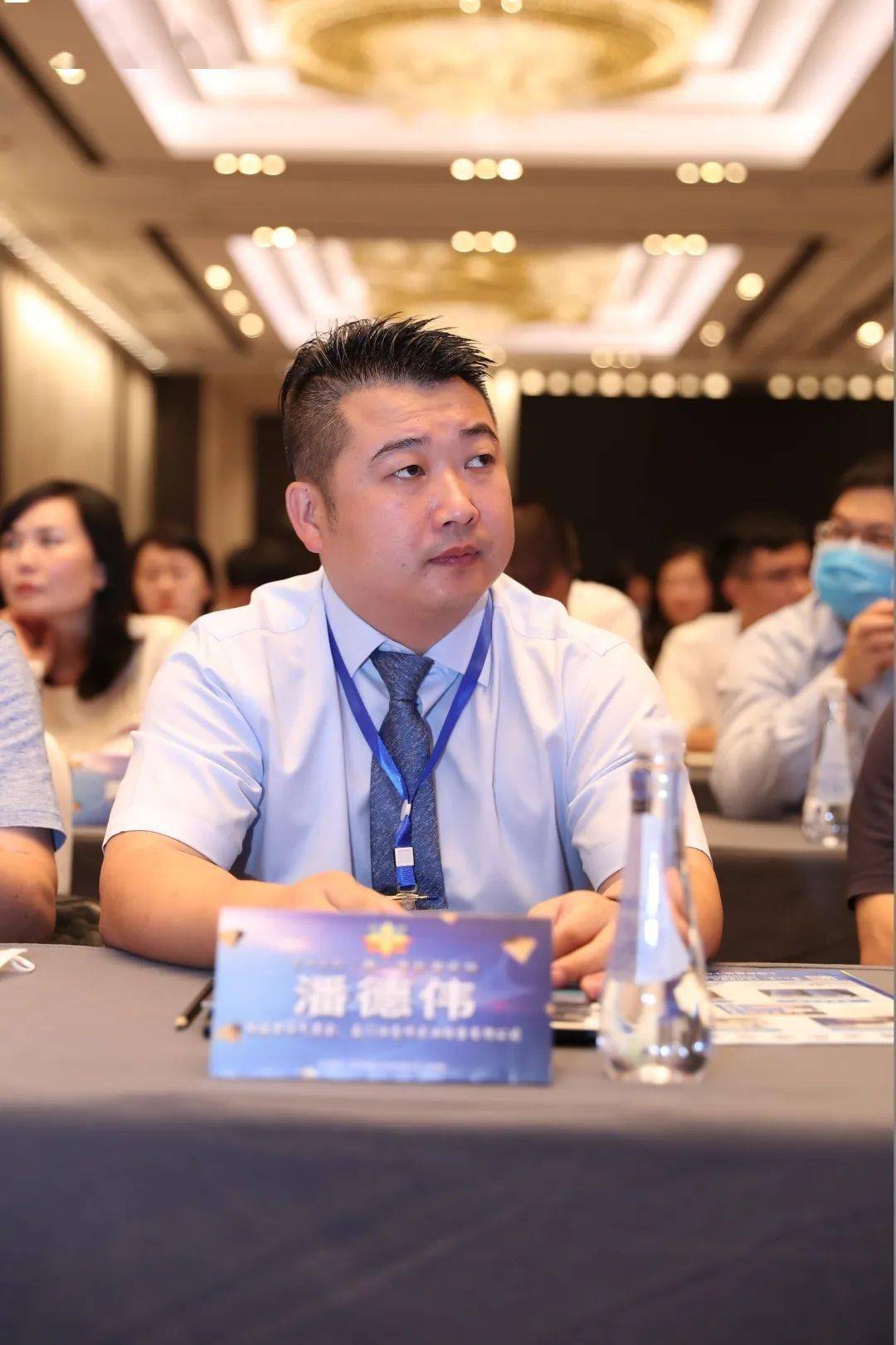 嘉宾:潘德伟嘉宾:罗求实嘉宾:潘世孟嘉宾:许津嘉宾:郑金泉嘉宾:奚炜